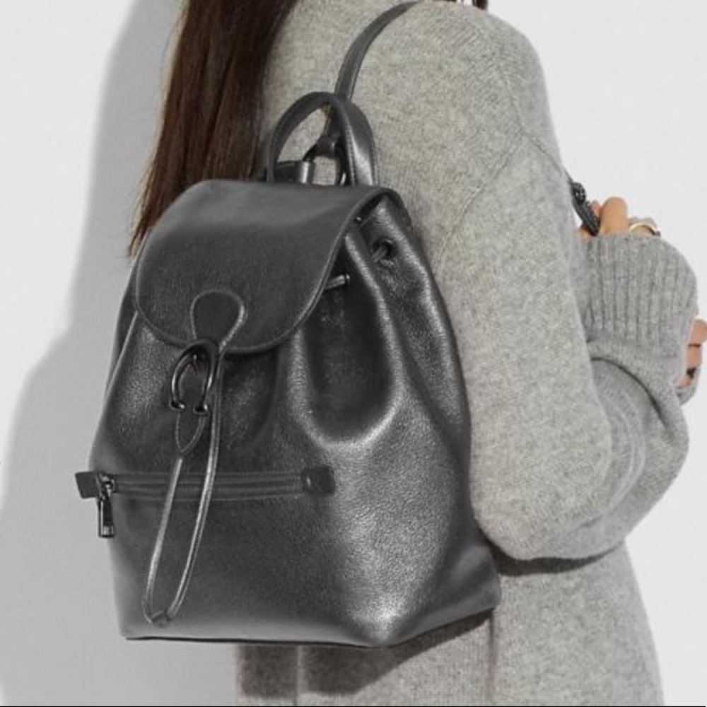 NWT ❤️Coach Evie Backpack with Round Card Case. - Picture 2 of 12